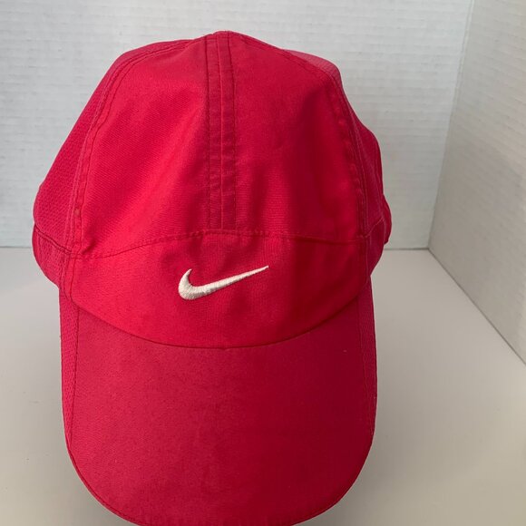 Womens Nike Pink Adjustable Golf Cap - Picture 1 of 6